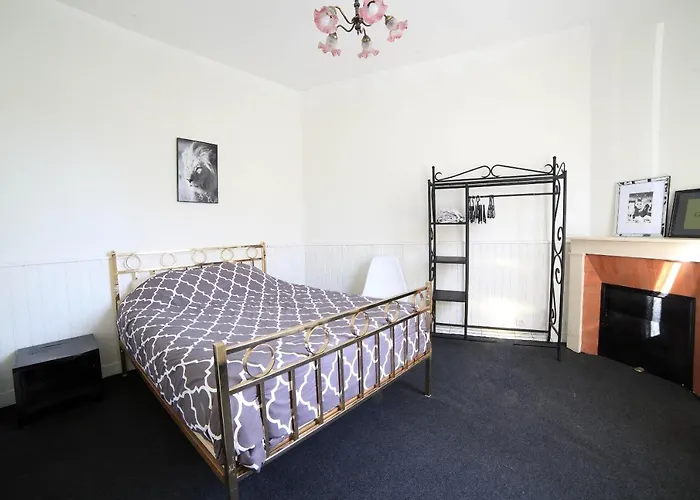 Chambre 2, Calme, 1 Station De Paris